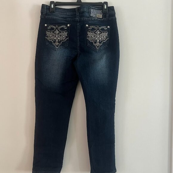 One Zone Chic Embellished Jeans Size 8 - Picture 3 of 16